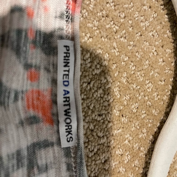 Printed artworks tee size small - Picture 4 of 5